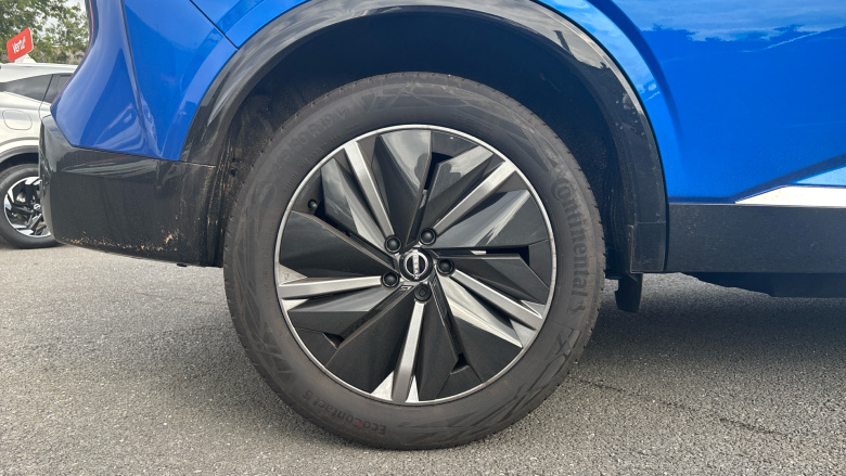 Nissan Qashqai 1.3 DiG-T MH Tekna 5dr Petrol Hatchback